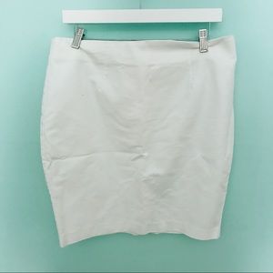 White Simple Skirt